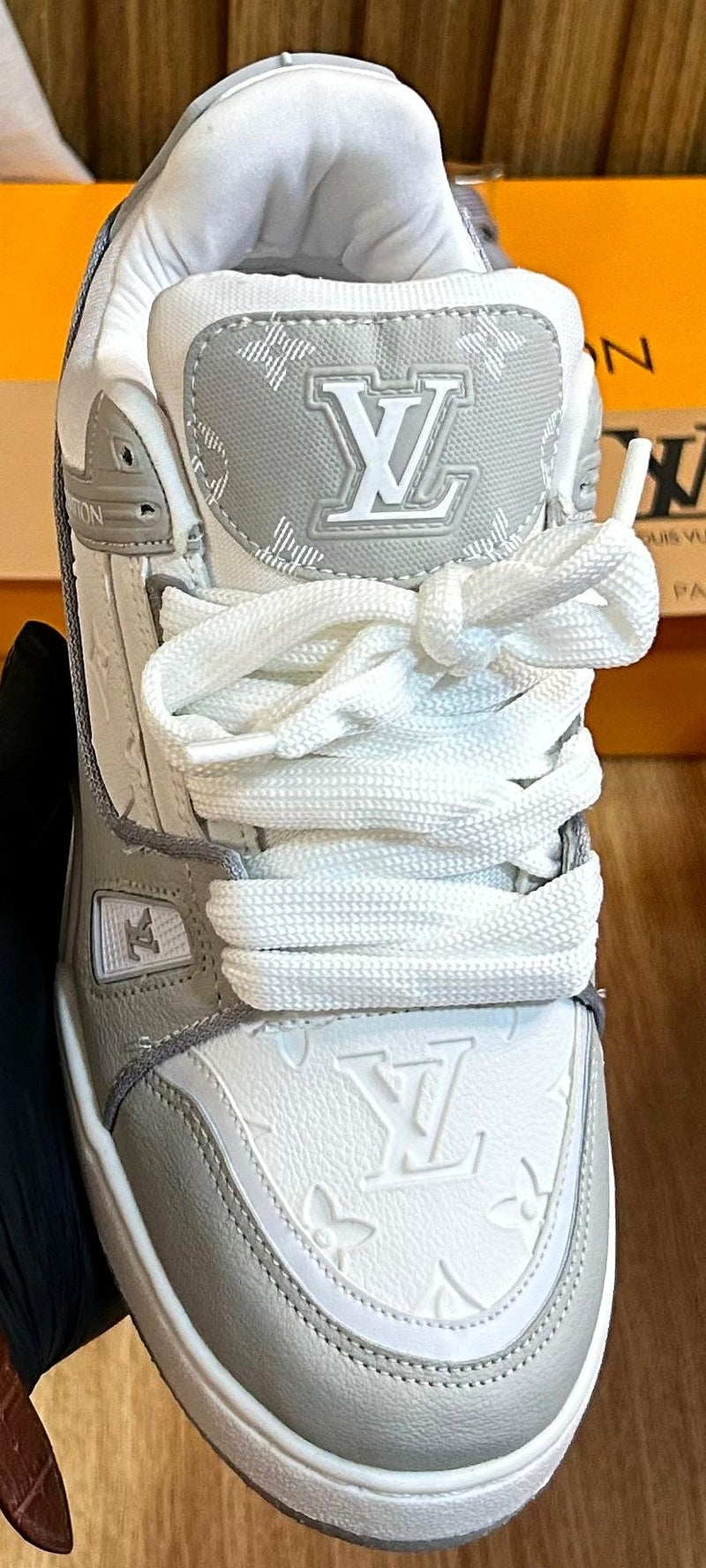 Louis Vuitton LV