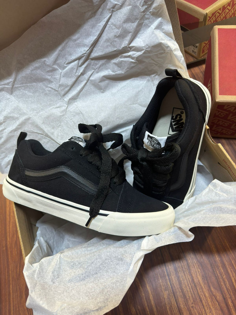 Vans KNU